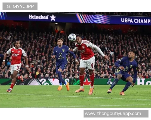 加布里埃尔助力阿森纳稳固防线关键时刻提升球队攻防表现